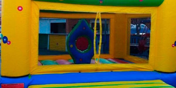 Castillo hinchable Bolas