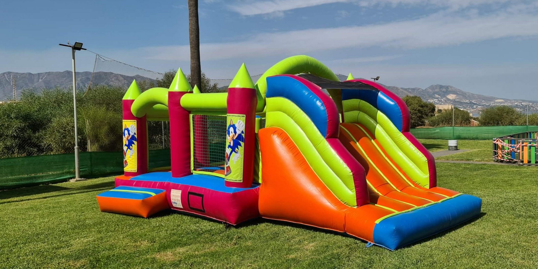 Castillo hinchable NLT